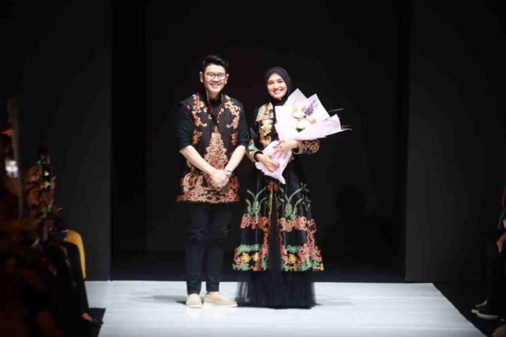 Strategi Mengenalkan Seni Fashion Show untuk Anak SMA